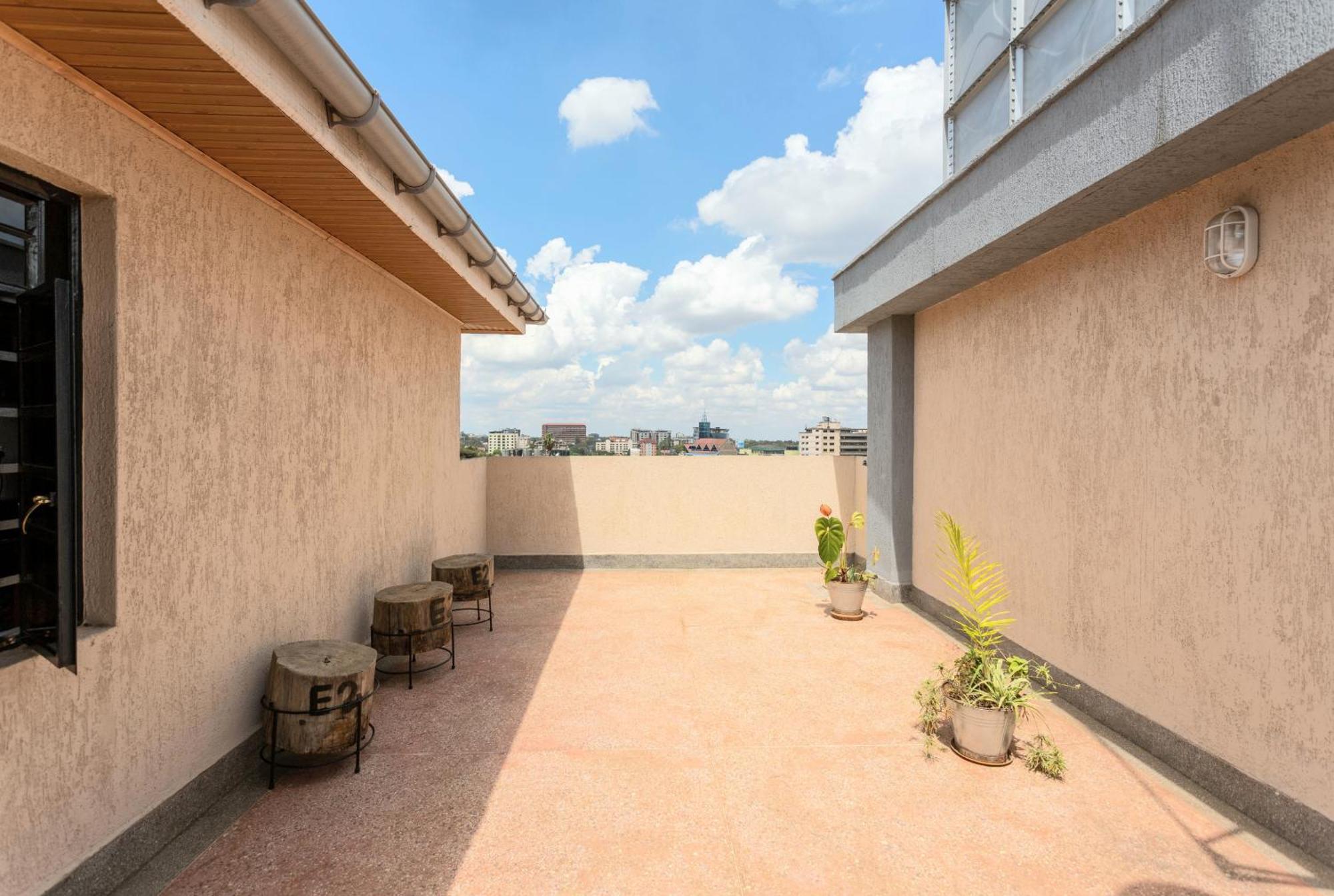 Penthouse Rooftop Studio With King Bed Nairobi Exterior foto